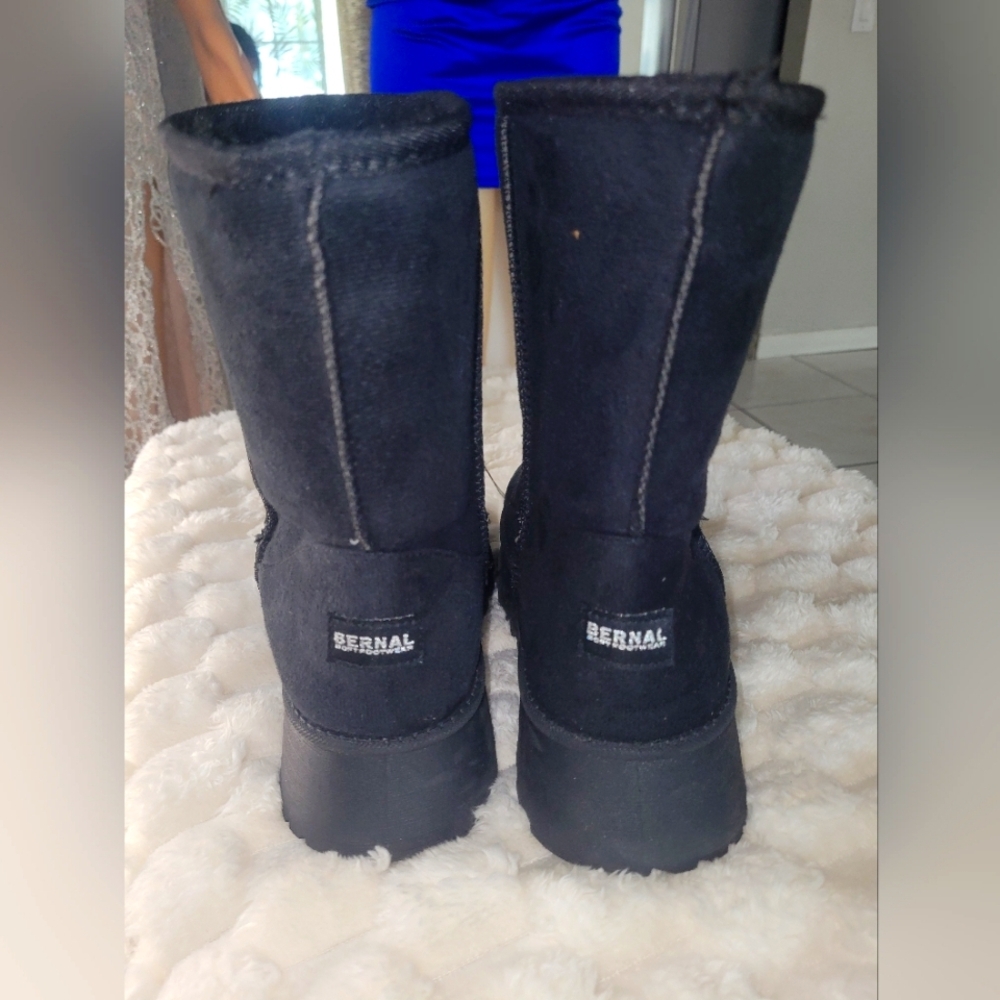 Women's Black Winter Boots - Picture 2 of 10